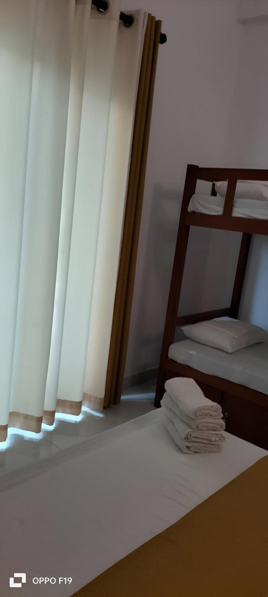Ceylon Lodge - Airport Transit Hostel Negombo Exterior photo